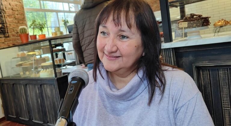 La Hoya: «imprescindible tener una mesa de trabajo»